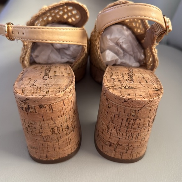 NWOB AEROSOLES Women's Santiago Raffia Platform Pumps - Picture 6 of 8